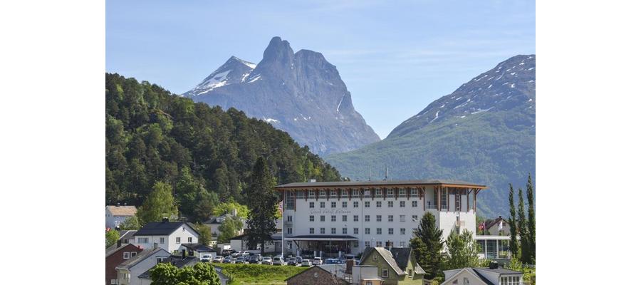 Classic Norway blir eneeier av Grand Hotel Åndalsnes – vil bygge ny fløy