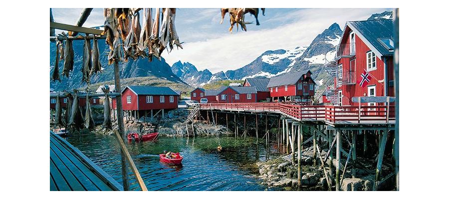 Å Rorbuer inn i Classic Norway Hotels