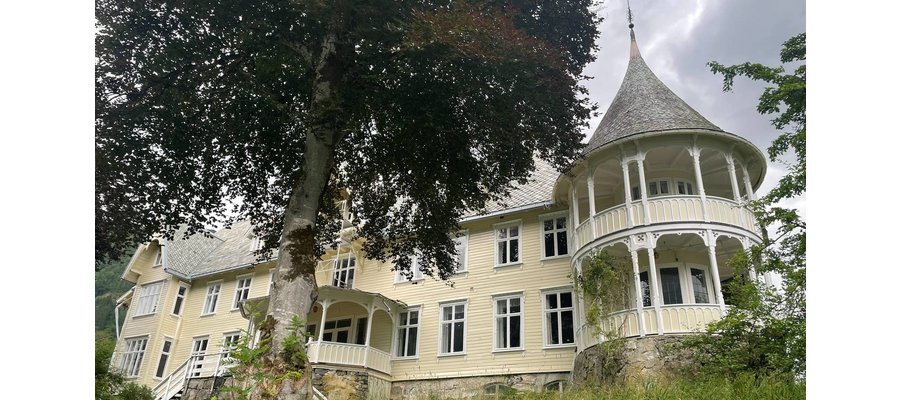 Dette unike hotellet har ikkje hatt ein gjest på fem år – no skal det gjenoppstå