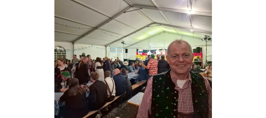 Alt klart for helgens Oktoberfest: – Bratwurst, lederhosen og god stemning