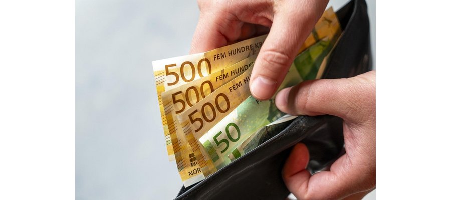 Nå vil regjeringen lovfeste retten til å betale kontant