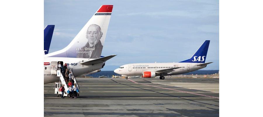 Hva skjer om noen blir alvorlig syke eller dør om bord på flyet?