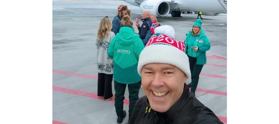Hotelldirektør på Beitostølen satser på å bli TikTok-berømt ved å sykle på enhjulssykkel