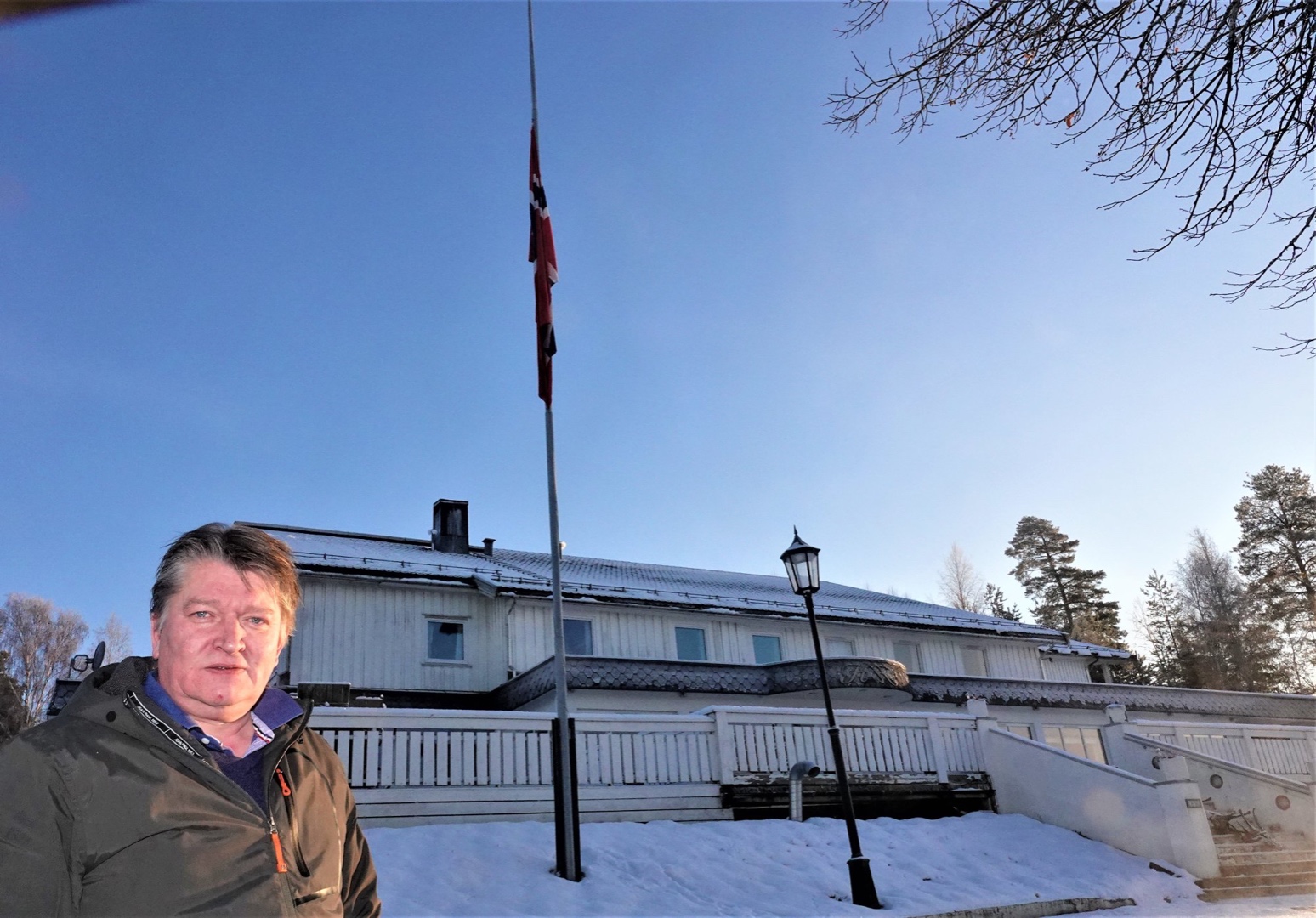 Strømpriser - En stille protest med flagget på halv stang