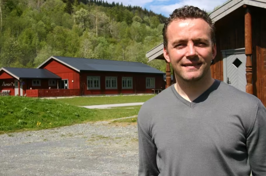 Fotballproffen solgte hjemgården – og investerer sammen med surnadalinger: – Helt perfekt!