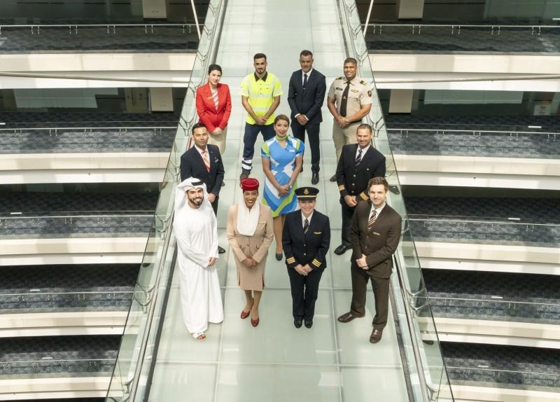 Emirates rekrutterer globalt