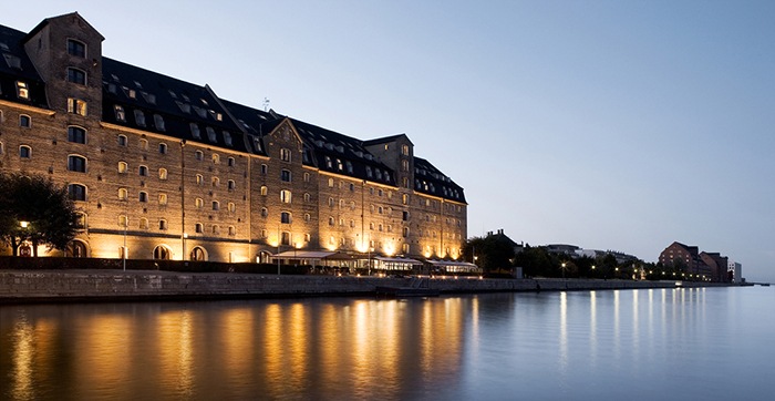 Strawberry overtar Admiral Hotel i København
