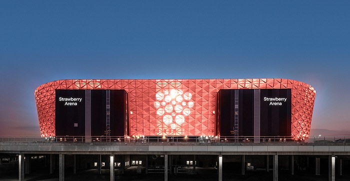 Bytter navn til Strawberry Arena
