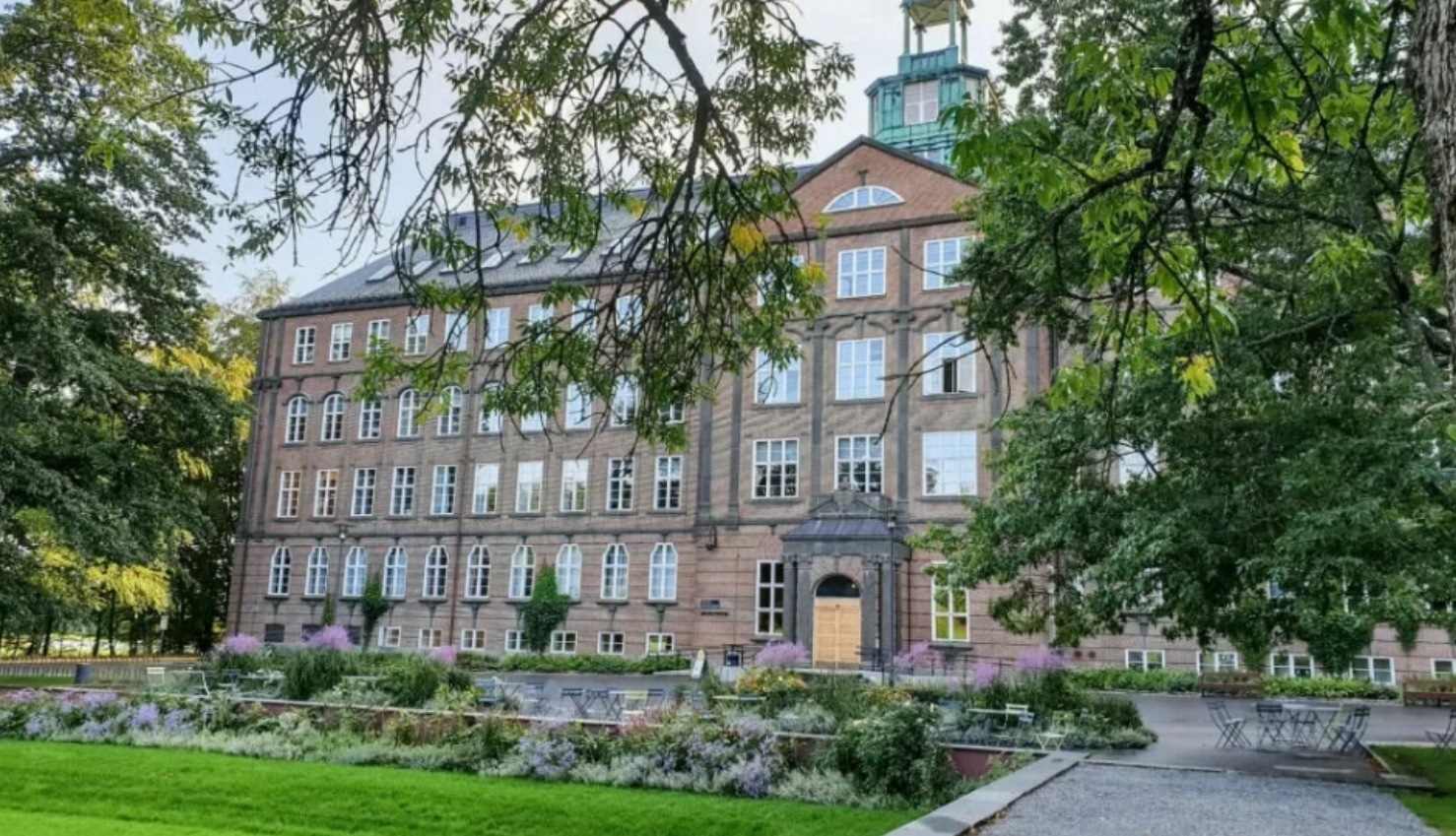 Hotellplaner møter motbør