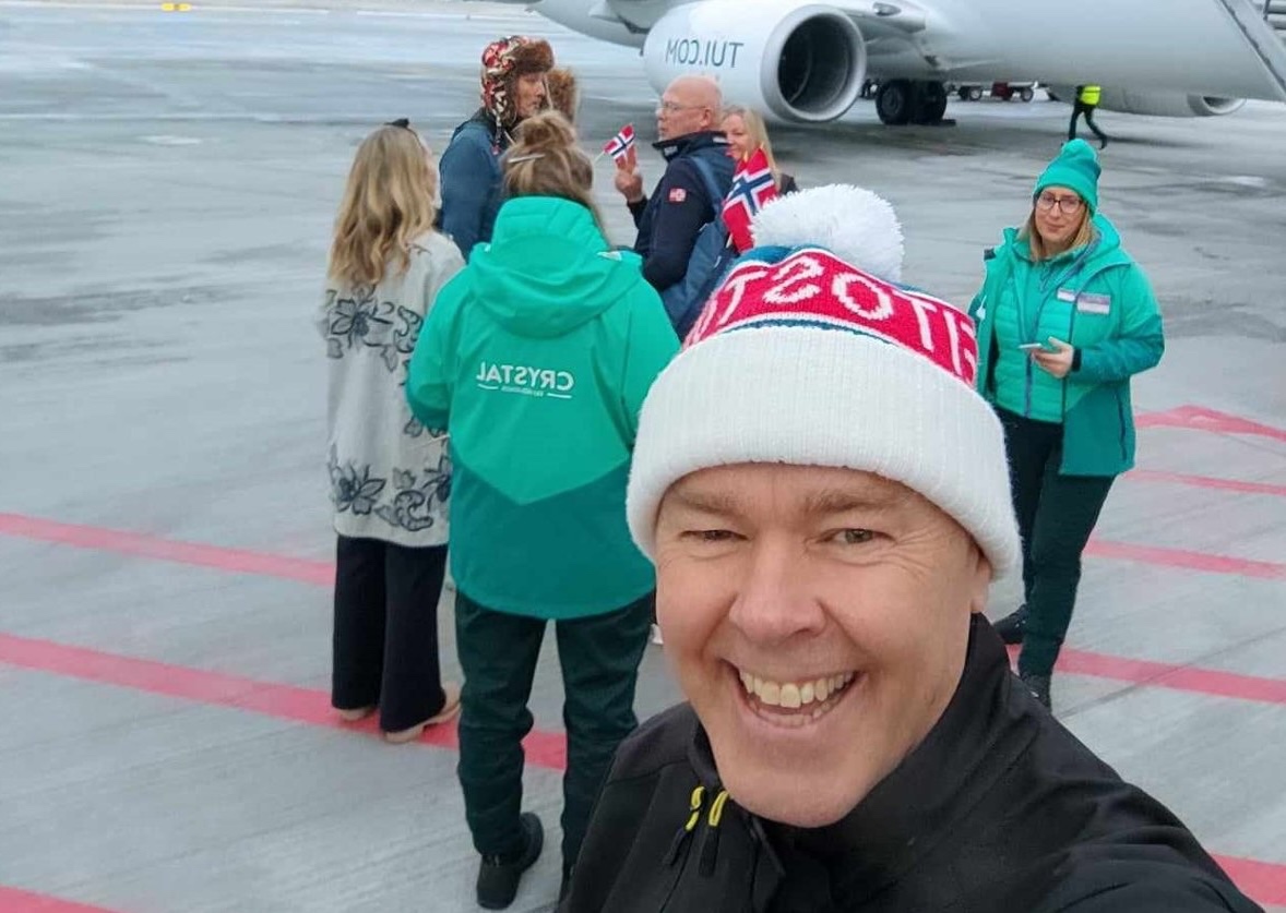 Hotelldirektør på Beitostølen satser på å bli TikTok-berømt ved å sykle på enhjulssykkel